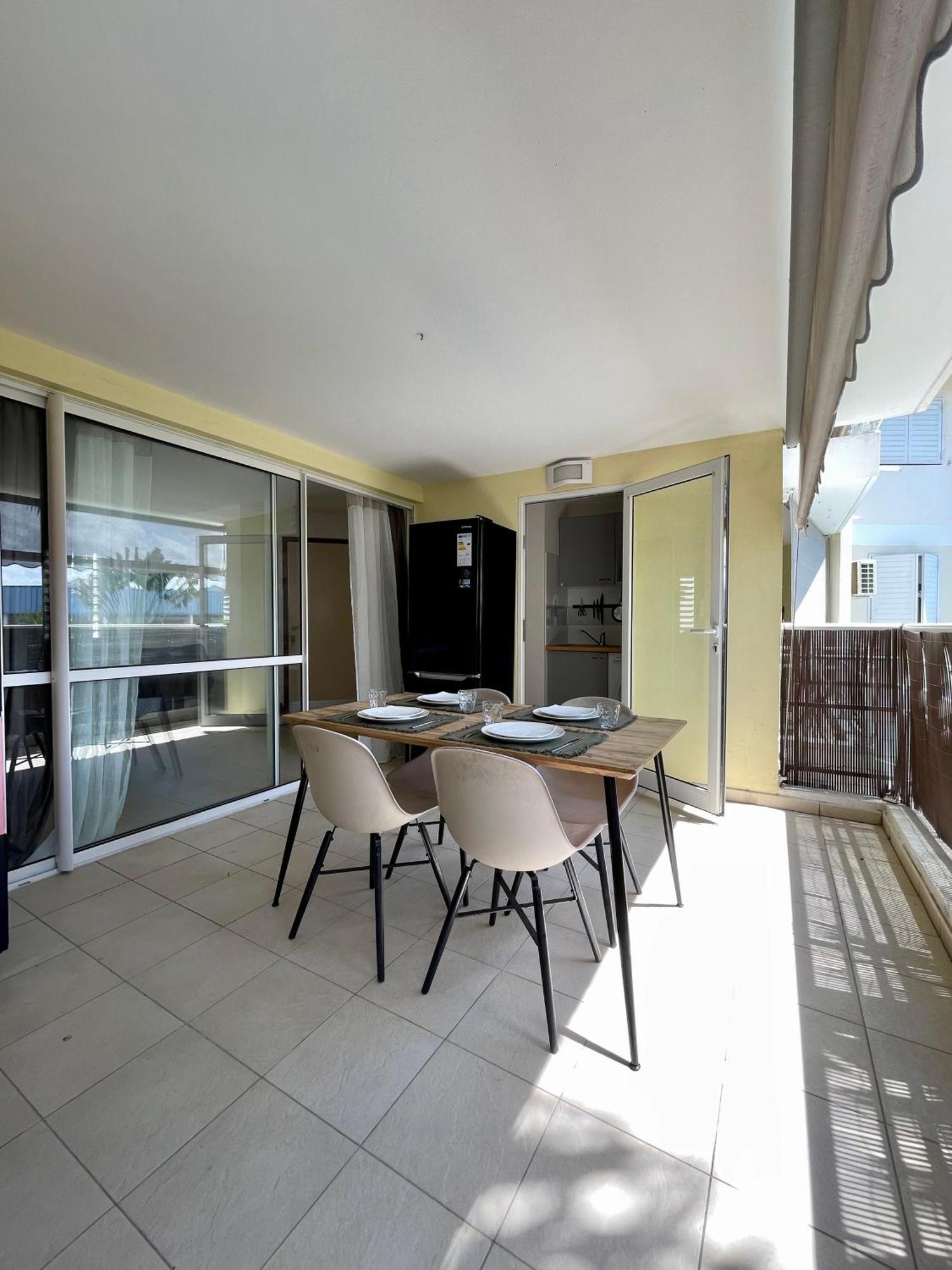 Appartement Cosy En Ville Baie-Mahault Bagian luar foto